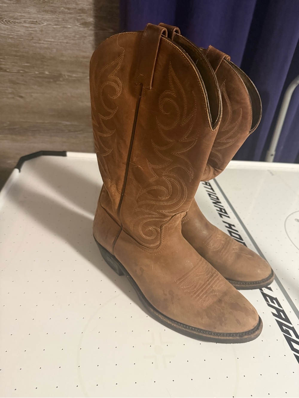 Men's Tan Western Embroidered Pull-On Cowboy Boots